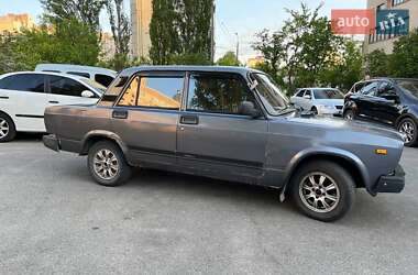 Седан ВАЗ 2107 2006 в 