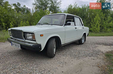 Седан ВАЗ 2107 1989 в 