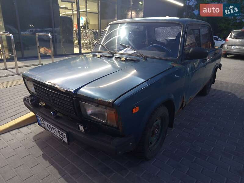 Седан ВАЗ / Lada 2107 2004 в Броварах