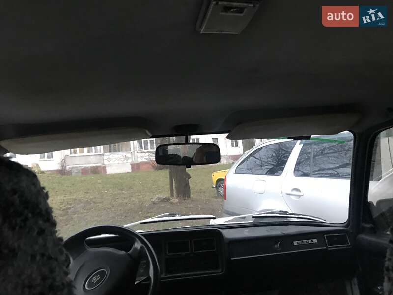 Седан ВАЗ / Lada 2107 1995 в Хмельницькому