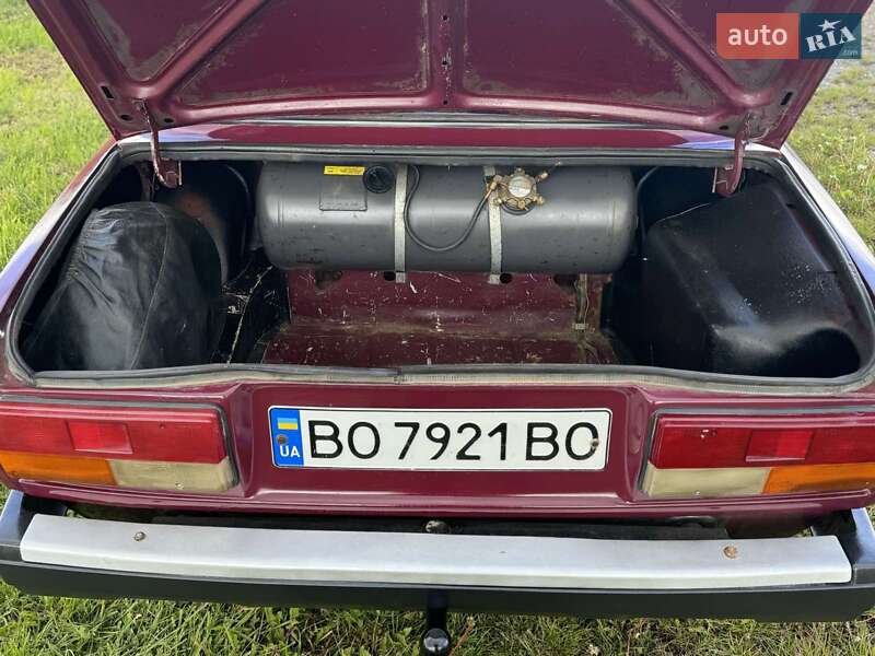 Седан ВАЗ / Lada 2107 2004 в Теребовле
