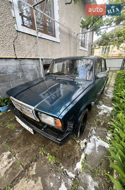 Седан ВАЗ 2107 2004 в 