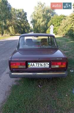 Седан ВАЗ 2107 2006 в 