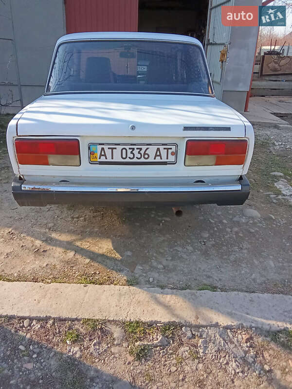 Седан ВАЗ / Lada 2107 1991 в Коломиї