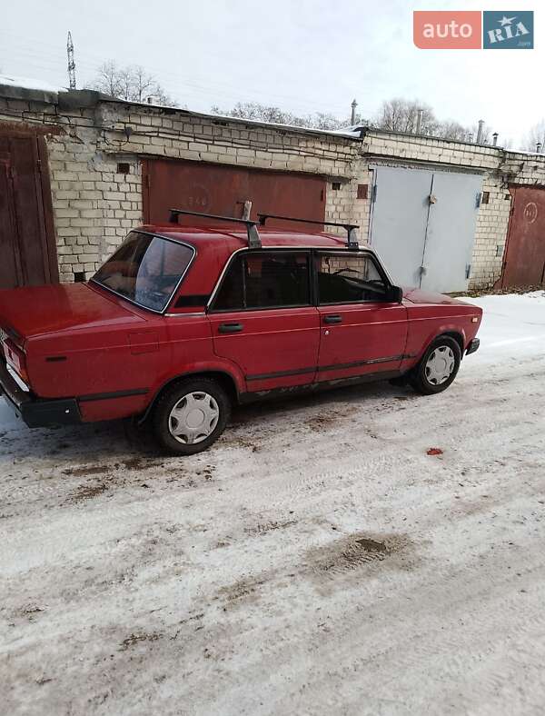Седан ВАЗ / Lada 2107 1987 в Чернигове