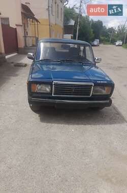 Седан ВАЗ 2107 2005 в Чернівцях