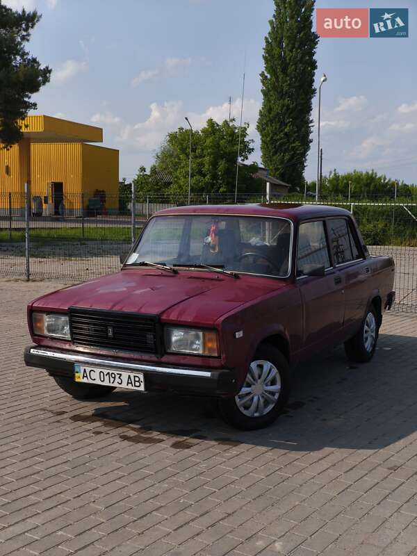 Седан ВАЗ 2107 2005 в 