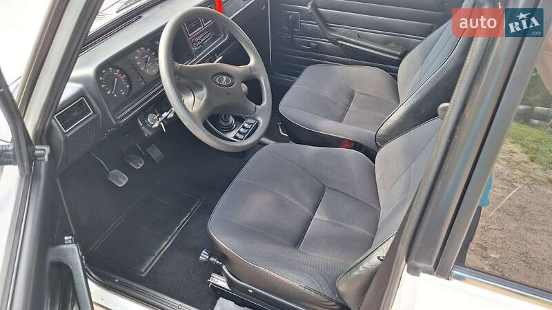 Седан ВАЗ / Lada 2107 2005 в Смілі