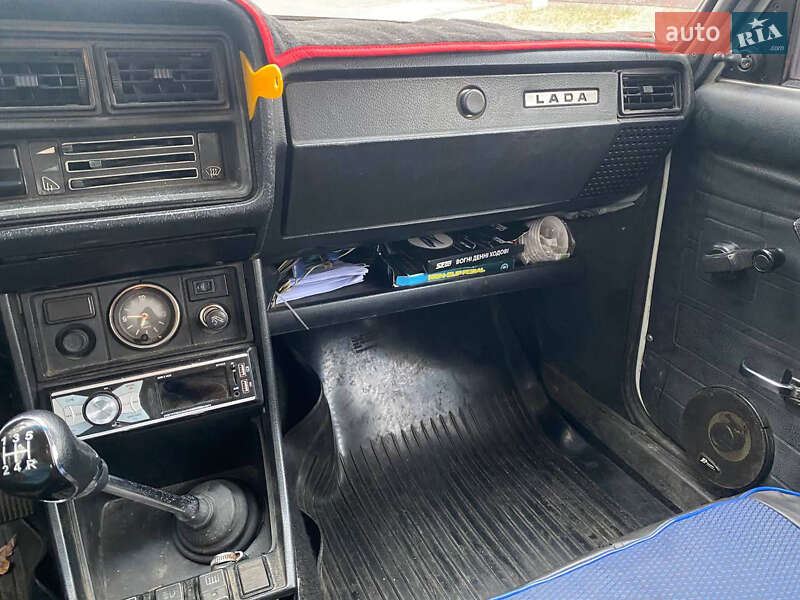 Седан ВАЗ / Lada 2107 1994 в Ірпені