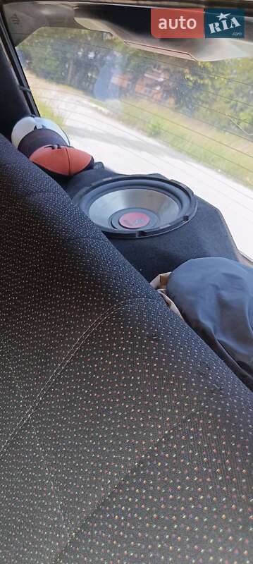 Седан ВАЗ / Lada 2107 2004 в Боярці