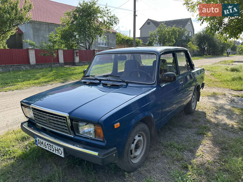 Седан ВАЗ 2107 2008 в 