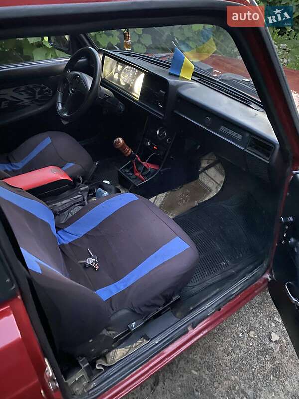 Седан ВАЗ / Lada 2107 1989 в Луцке