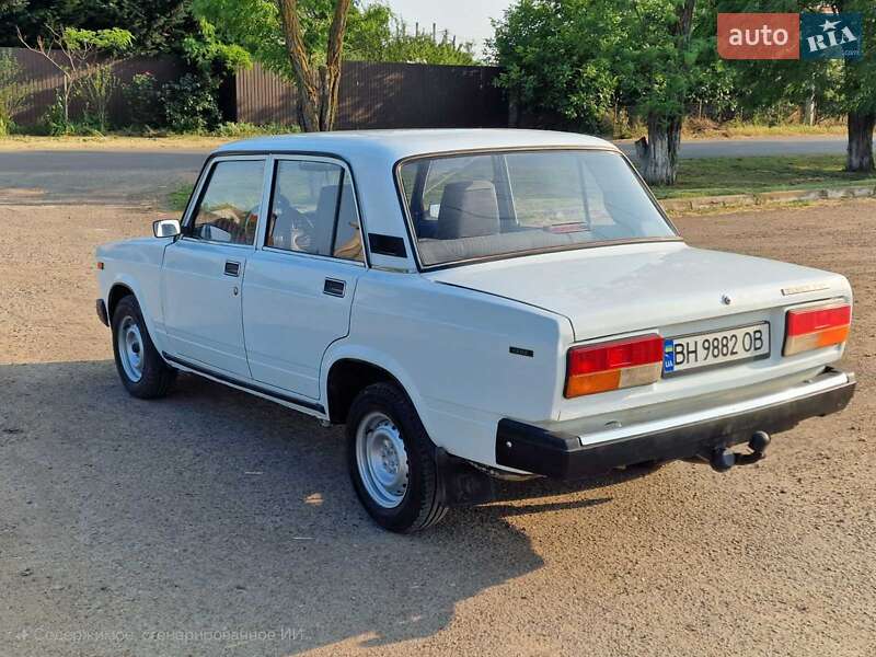 Седан ВАЗ / Lada 2107 2005 в Одесі