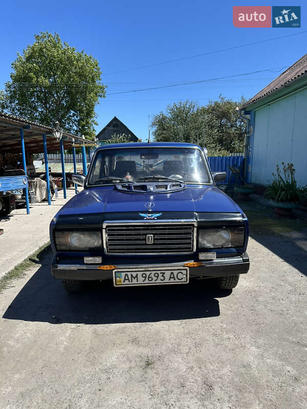 Седан ВАЗ 2107 1989 в 