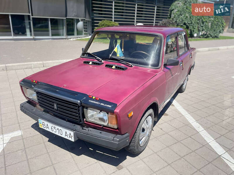 Седан ВАЗ / Lada 2107 2005 в Черкассах