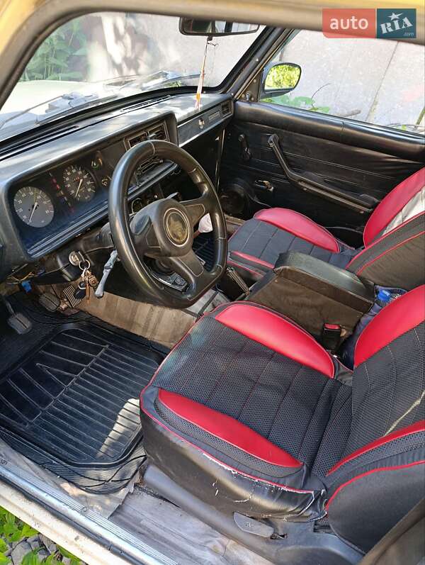 Седан ВАЗ / Lada 2107 1985 в Кам'янському фото 5 Седан ВАЗ / Lada 2107 1985 в Кам'янському