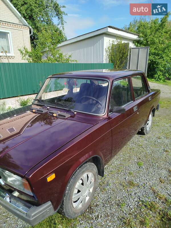 Седан ВАЗ / Lada 2107 2011 в Звягеле фото 7 Седан ВАЗ / Lada 2107 2011 в Звягеле