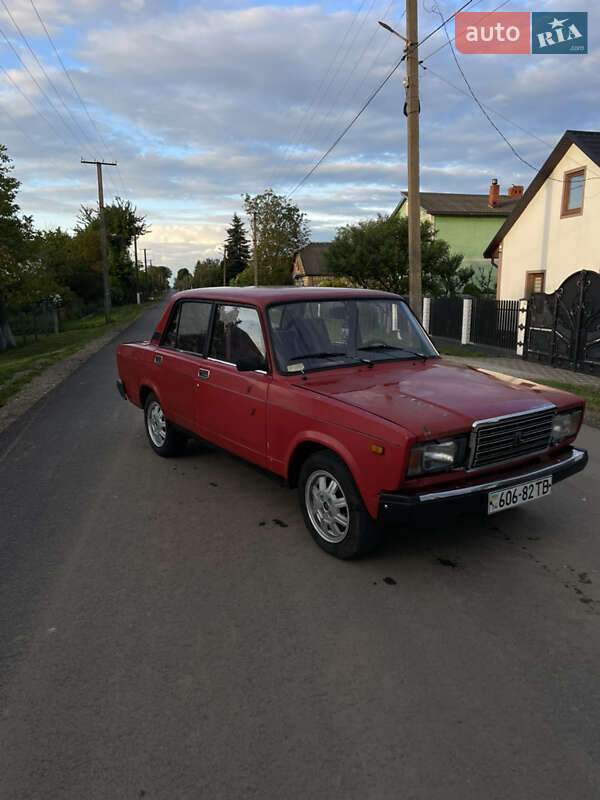 Седан ВАЗ / Lada 2107 1988 в Самборі
