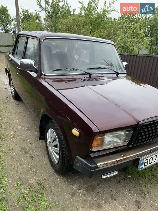 Седан ВАЗ / Lada 2107 2004 в Тернополе
