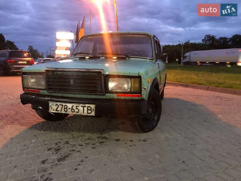 Седан ВАЗ / Lada 2107 1987 в Львове