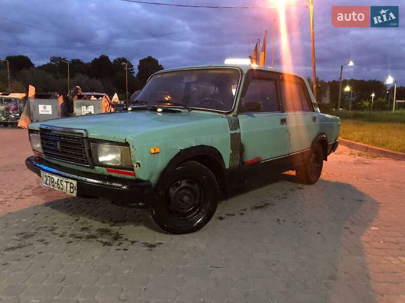 Седан ВАЗ / Lada 2107 1987 в Львове