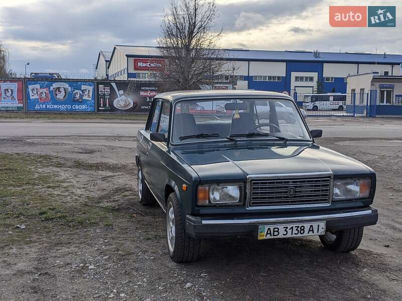 Седан ВАЗ 2107 2006 в 