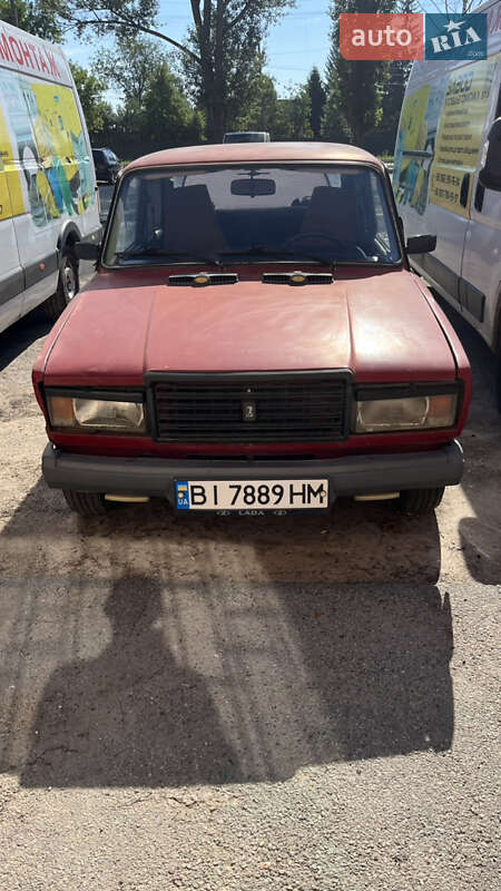 Седан ВАЗ / Lada 2107 1989 в Полтаве