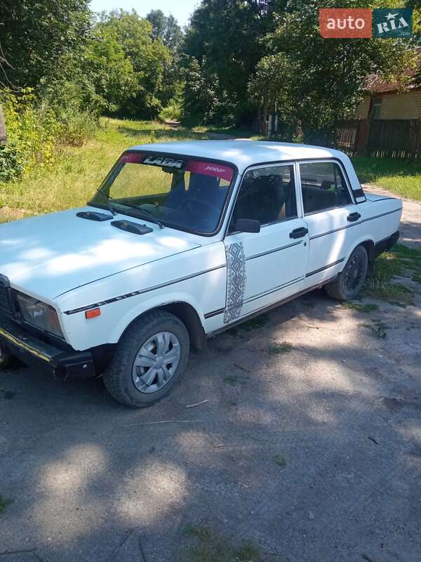 Седан ВАЗ / Lada 2107 2006 в Изяславе