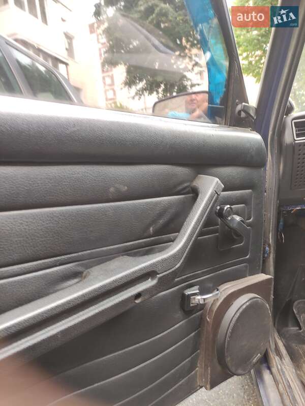 Седан ВАЗ / Lada 2107 2000 в Тернополе