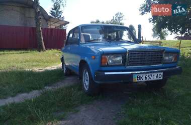 Седан ВАЗ 2107 2004 в Дубровиці