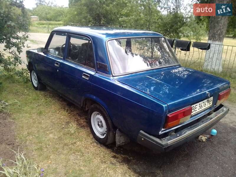 Седан ВАЗ / Lada 2107 2007 в Николаеве