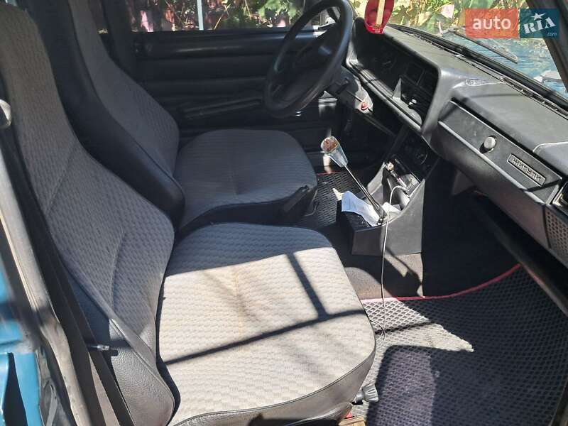 Седан ВАЗ / Lada 2107 2004 в Красноселке