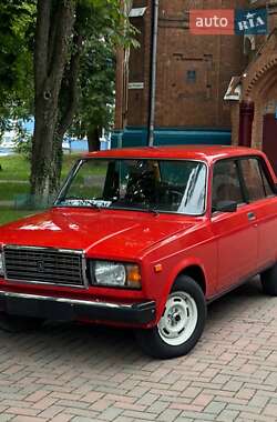 Седан ВАЗ 2107 1992 в Сумах