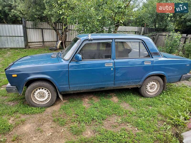 Седан ВАЗ / Lada 2107 2004 в Зіньківі фото 11 Седан ВАЗ / Lada 2107 2004 в Зіньківі