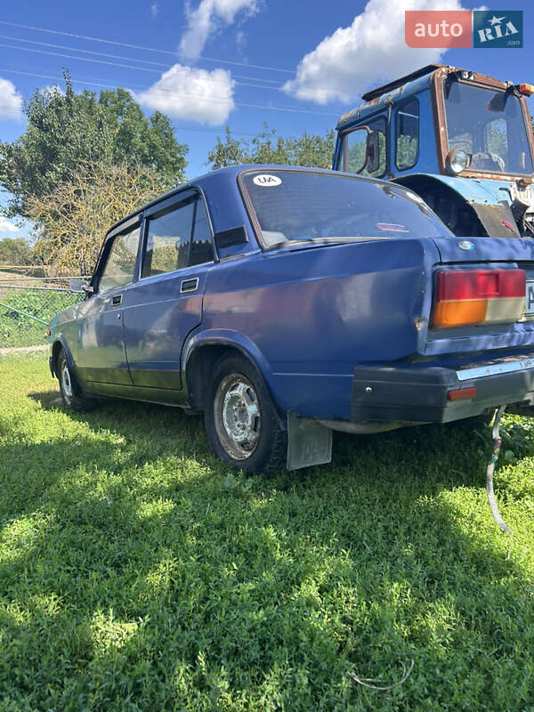Седан ВАЗ / Lada 2107 2005 в Турбовом