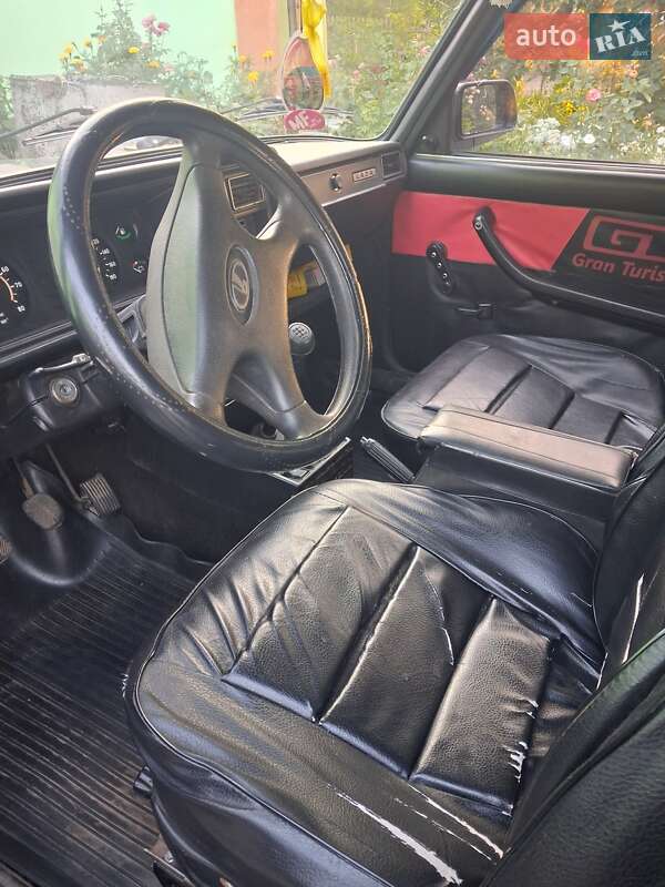 Седан ВАЗ / Lada 2107 2005 в Смілі фото 6 Седан ВАЗ / Lada 2107 2005 в Смілі