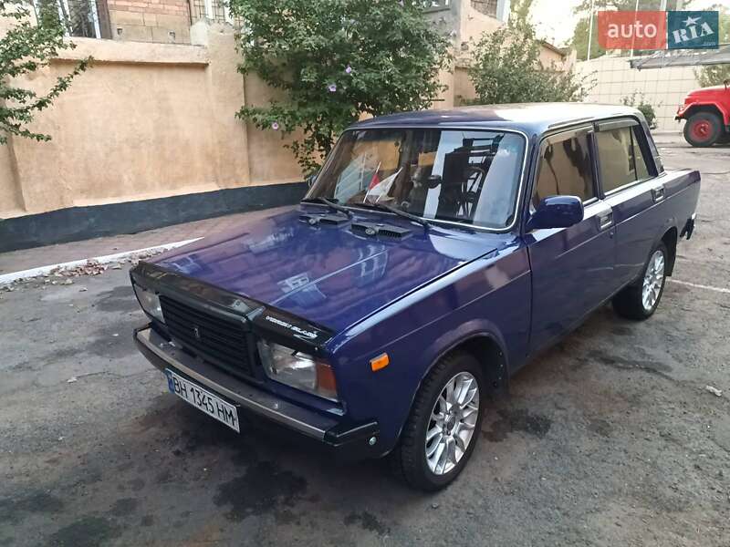 Седан ВАЗ 2107 1995 в 