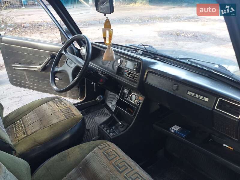 Седан ВАЗ / Lada 2107 1997 в Кривому Розі фото 6 Седан ВАЗ / Lada 2107 1997 в Кривому Розі