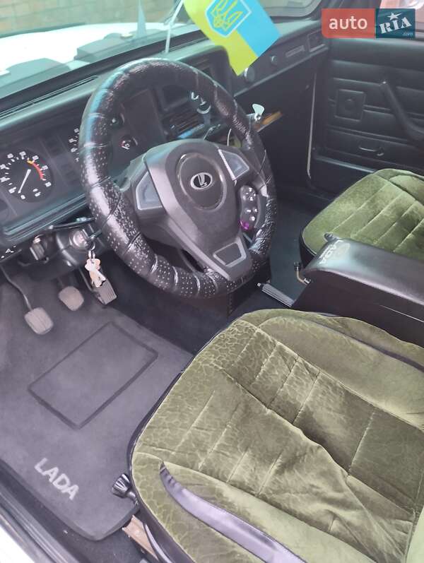 Седан ВАЗ / Lada 2107 2004 в Полтаві фото 10 Седан ВАЗ / Lada 2107 2004 в Полтаві