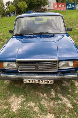 Седан ВАЗ 2107 2004 в 
