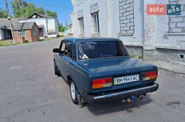 Седан ВАЗ 2107 2004 в 