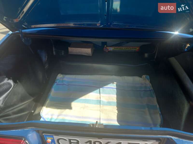 Седан ВАЗ / Lada 2107 2001 в Славутиче