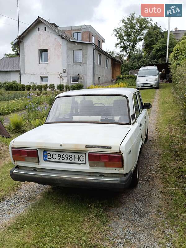 Седан ВАЗ / Lada 2107 1989 в Львове
