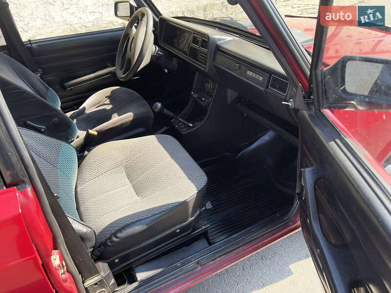 Седан ВАЗ / Lada 2107 2003 в Одессе