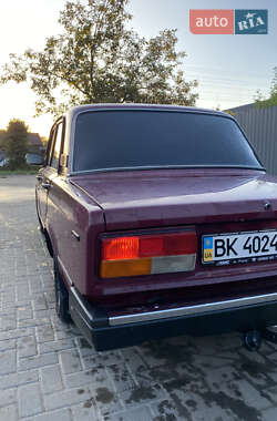 Седан ВАЗ 2107 2004 в 