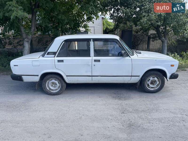 Седан ВАЗ 2107 1997 в 