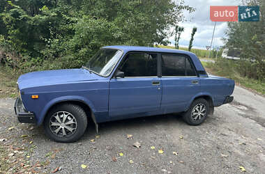 Седан ВАЗ 2107 2003 в  Седан ВАЗ 2107 2003 в