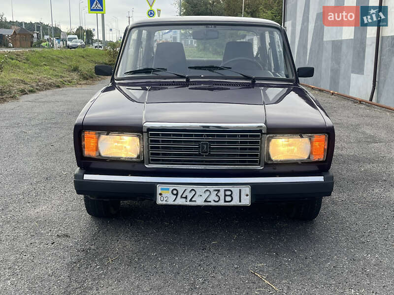 Седан ВАЗ / Lada 2107 2002 в Виннице