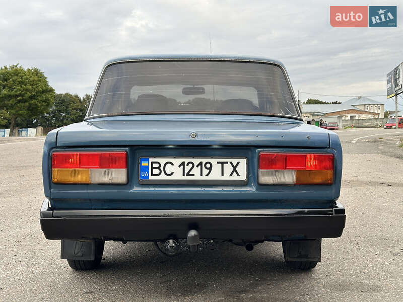 Седан ВАЗ / Lada 2107 2007 в Буске