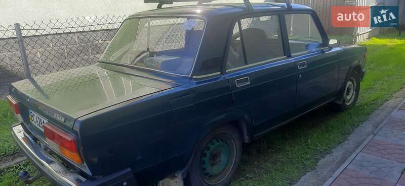 Седан ВАЗ / Lada 2107 2006 в Хирові